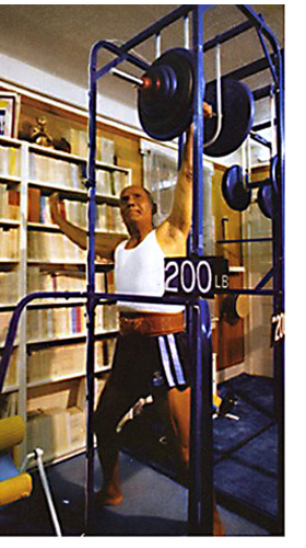 Sri Chinmoy's 200lb lift